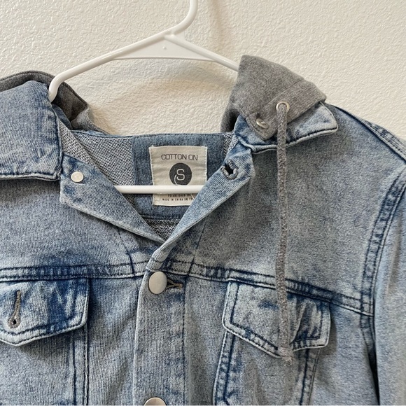 Cotton on Jean jacket hoodie blue small - Picture 2 of 4